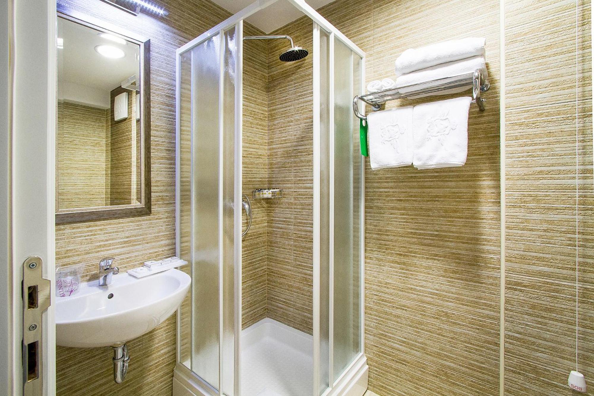 A Hoteli - Hotel Sloboda Šabac Cameră foto