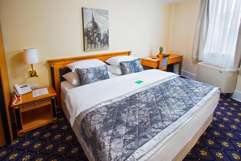 A Hoteli - Hotel Sloboda Šabac Cameră foto